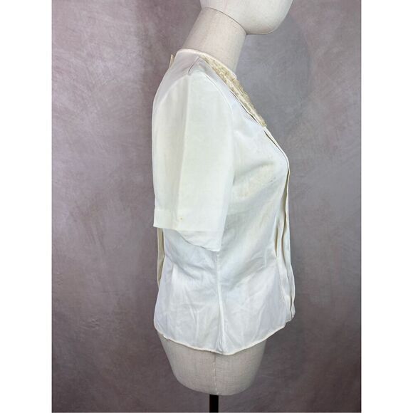 Vintage Late 1950s Cream Lace Button Back Blouse - Picture 4 of 9